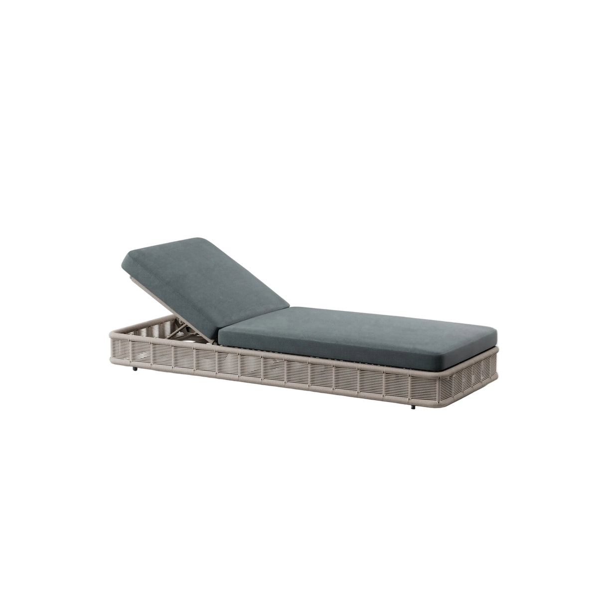 Collare Chaise Lounge