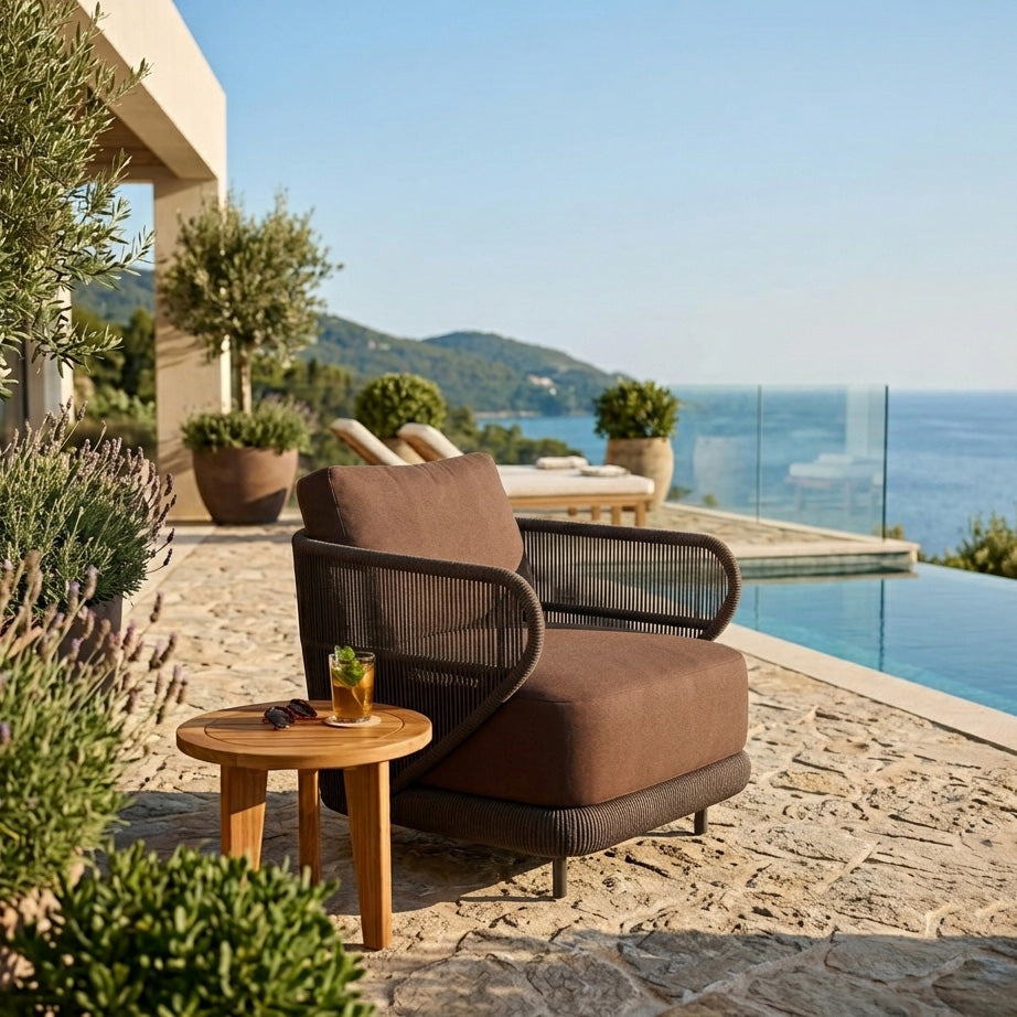 Cuff Lounge Chair