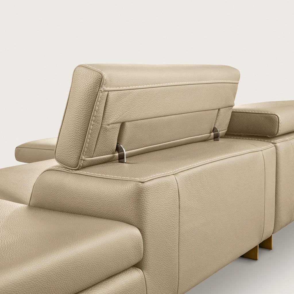 Bellevue Sofa / Sectionals