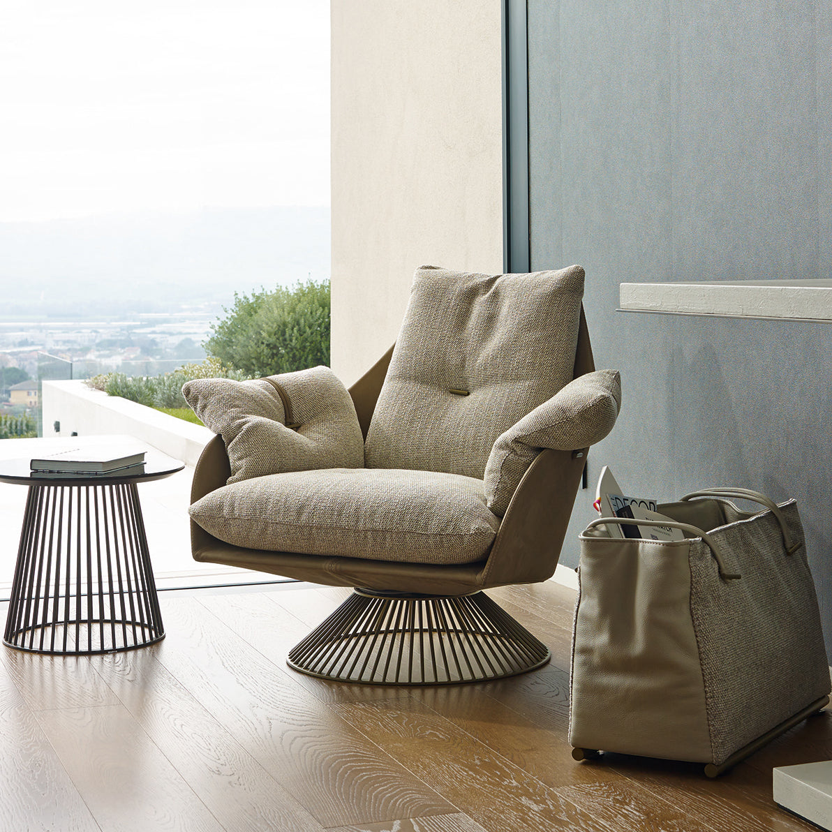 Gloss Swivel Accent Chair