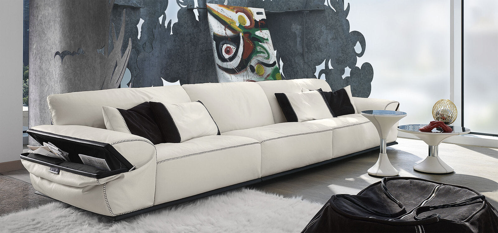Limousine Sofa / Sectionals