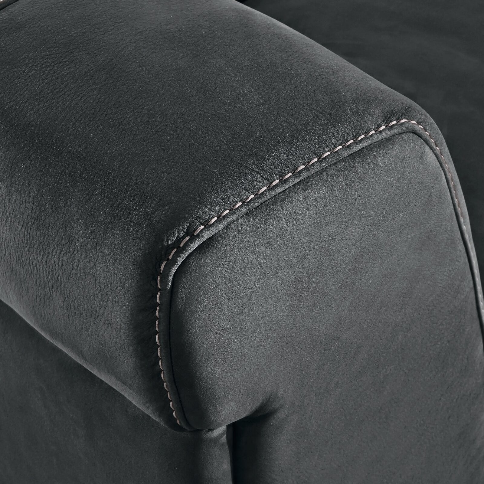 Nautilus Sofa / Sectionals