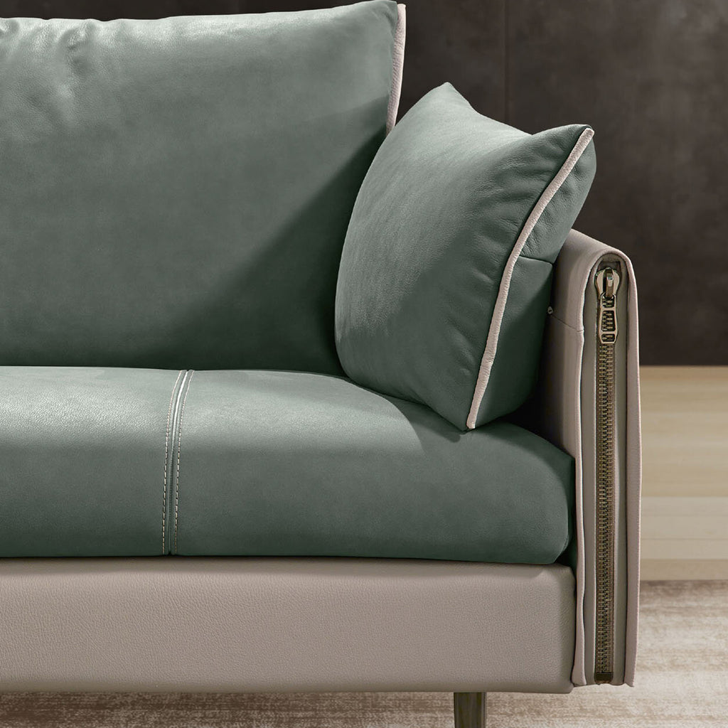 New York Sofa / Sectionals