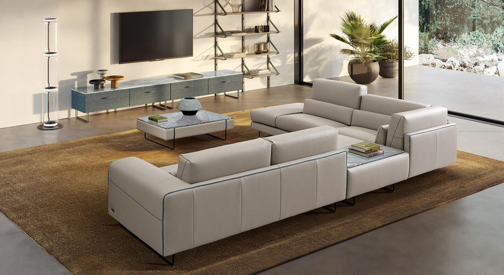 Newport Sofa / Sectionals