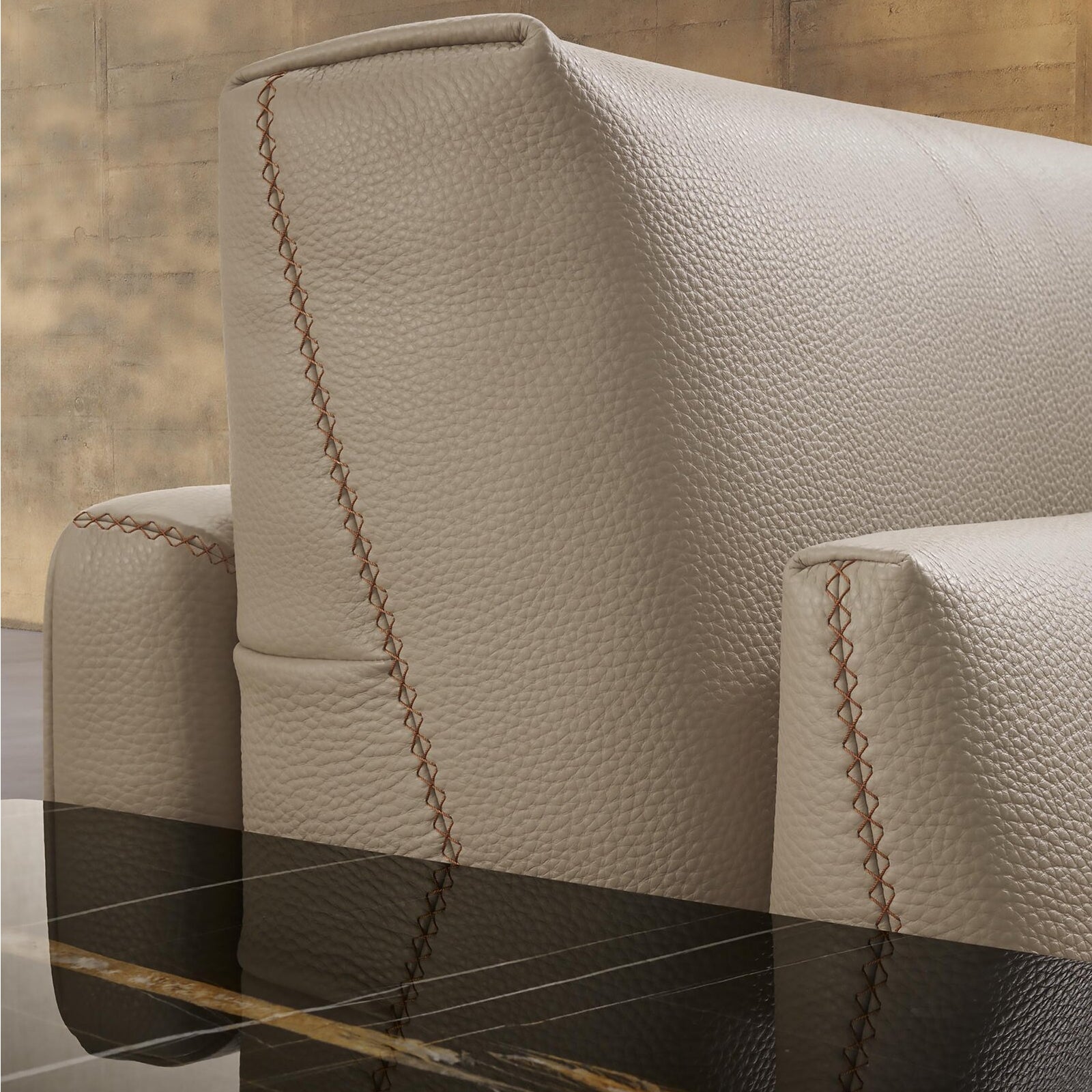 Newport Sofa / Sectionals
