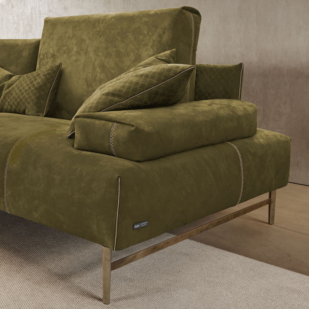 Saks Sofa / Sectionals