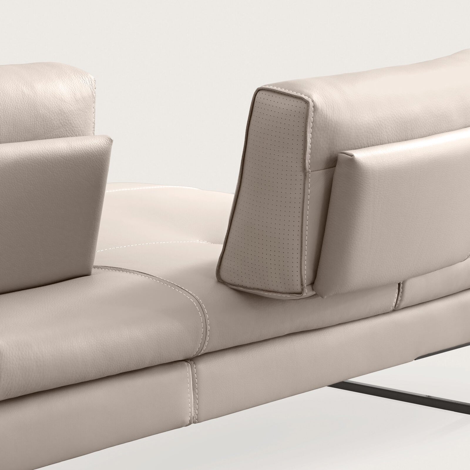 Sunset Sofa / Sectionals