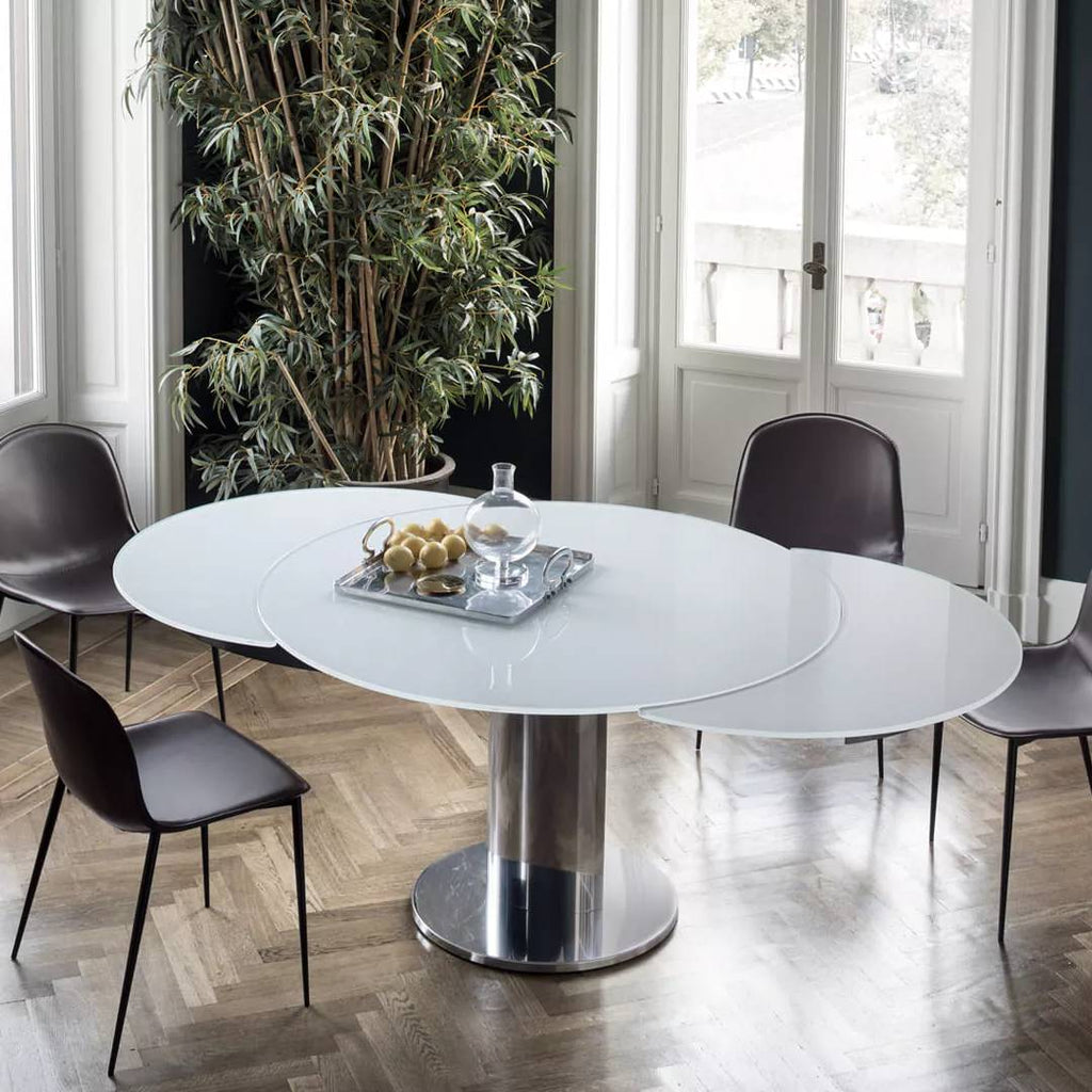 Giro Extendable Dining Table