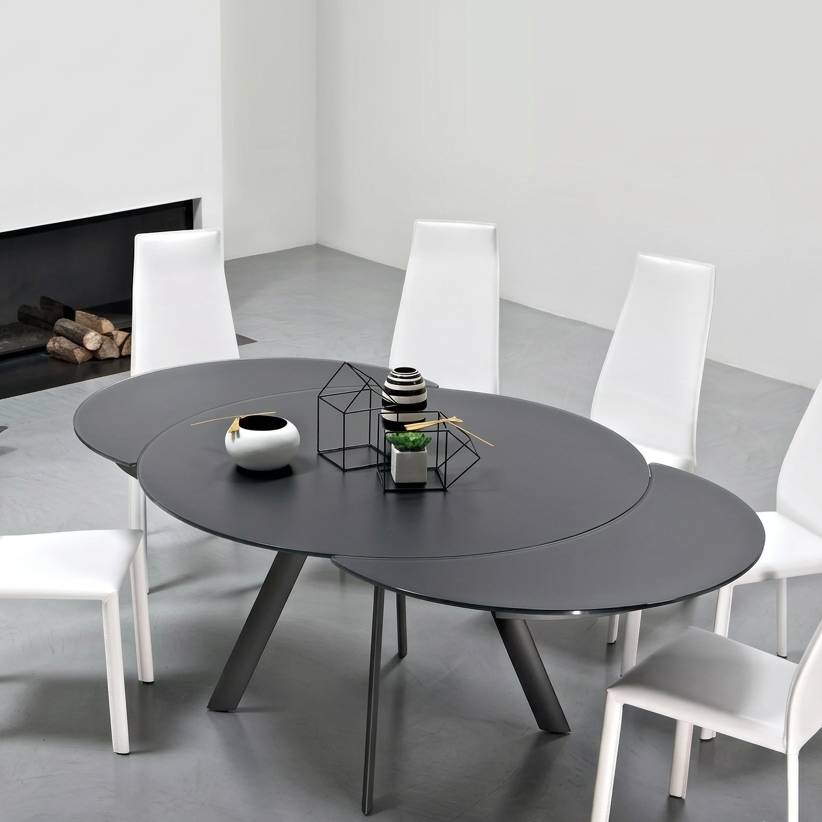 Giro Extendable Dining Table