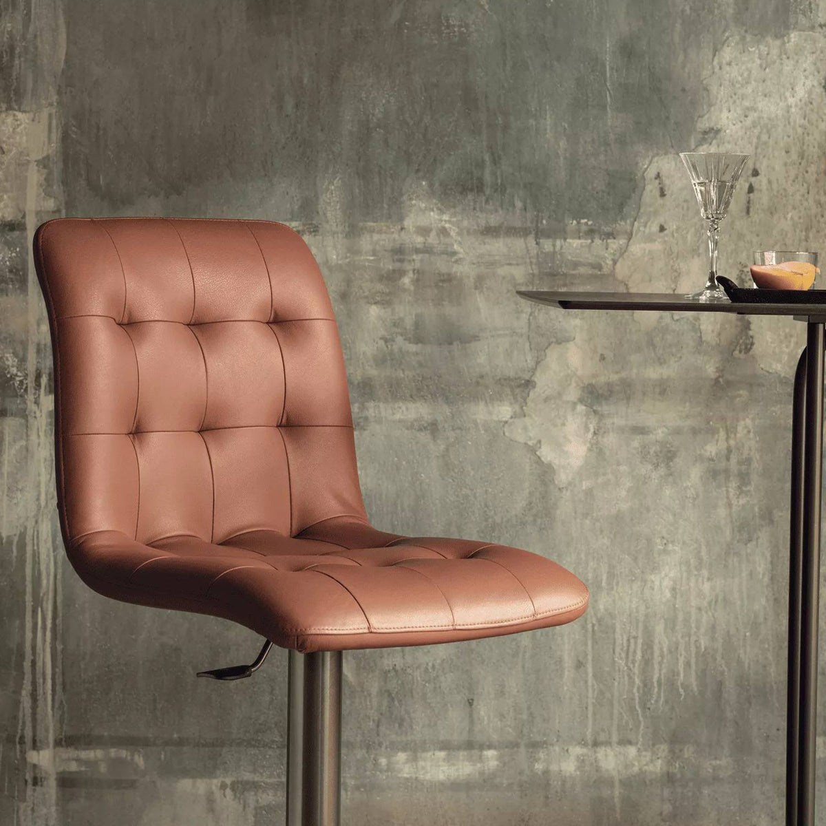 Kuga Swivel Barstool