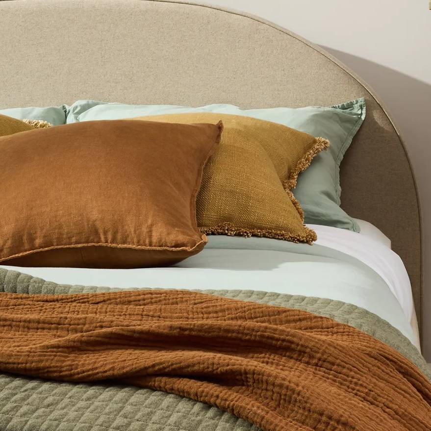 Luna Bed