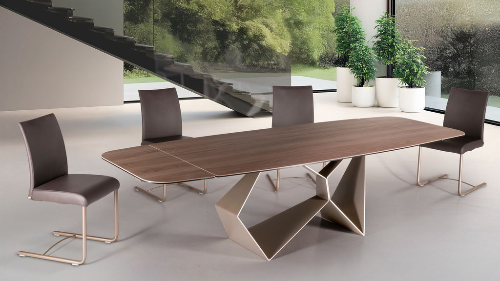 Gravity Extendable Dining Table
