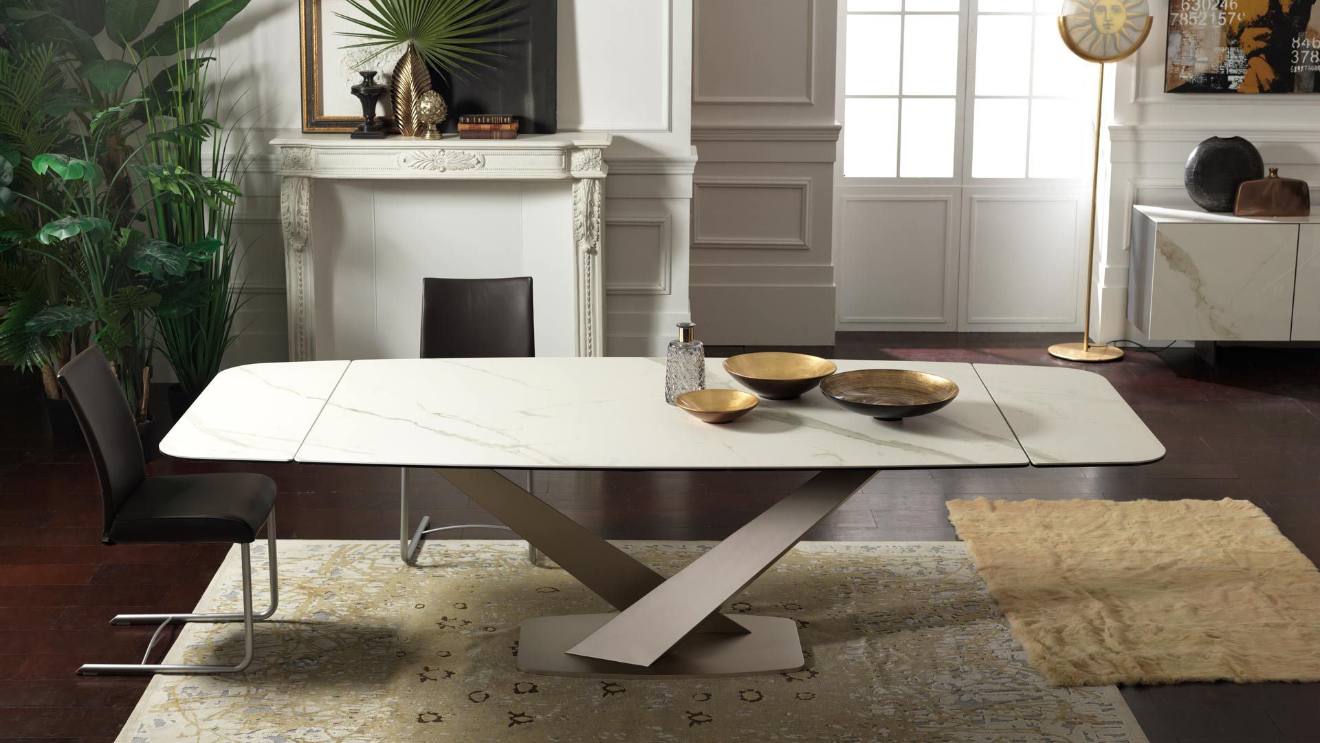 Zeus Extendable Dining Table