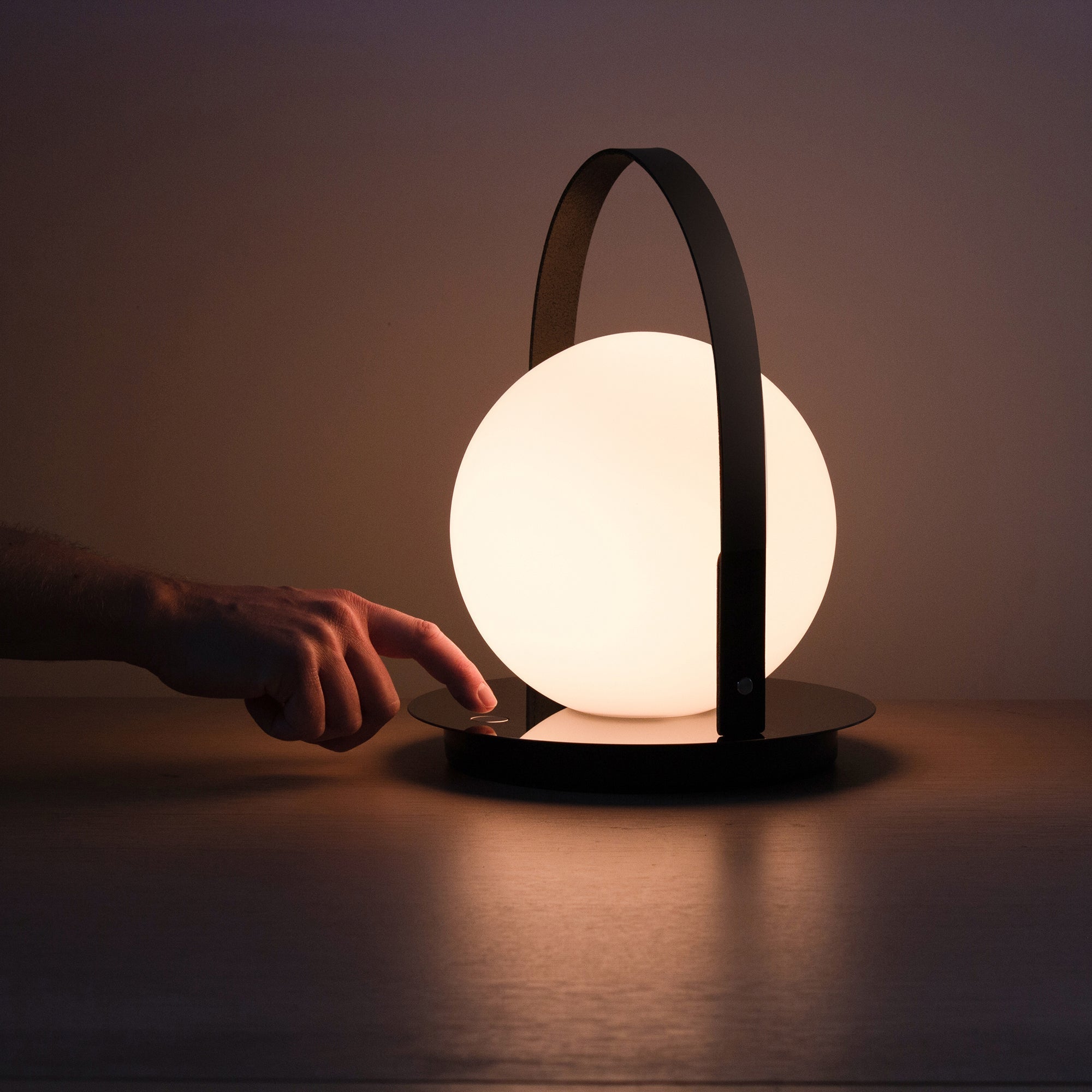 Bola Lantern