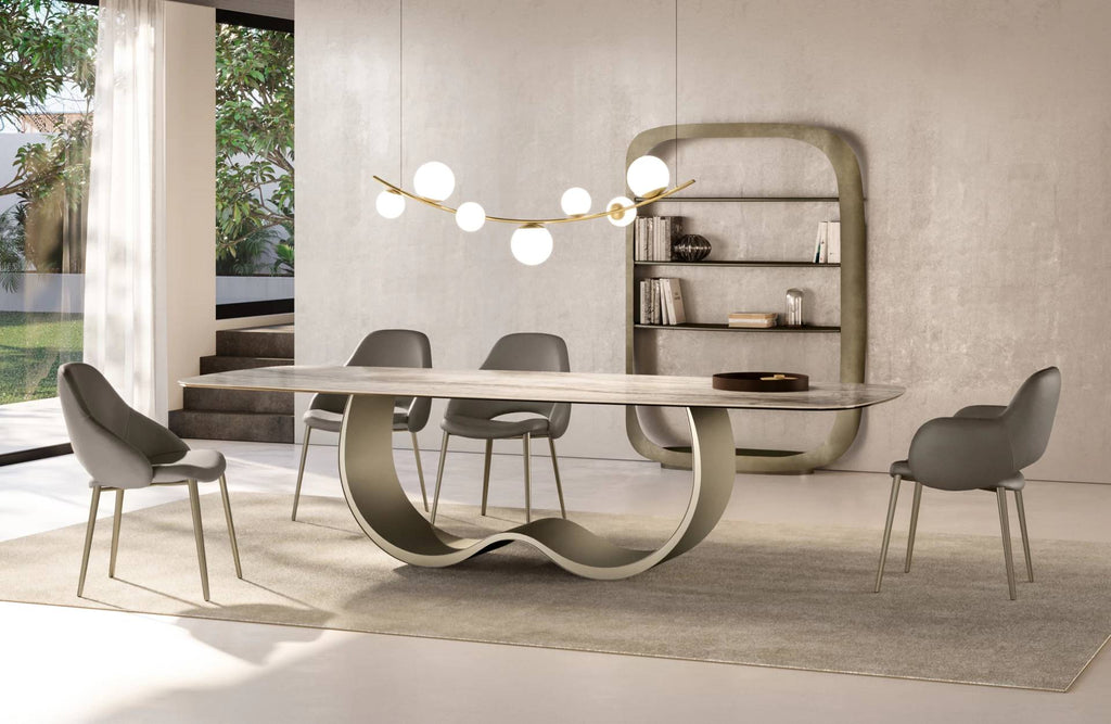 Silhouette Dining Chair: 4 Metal Legs
