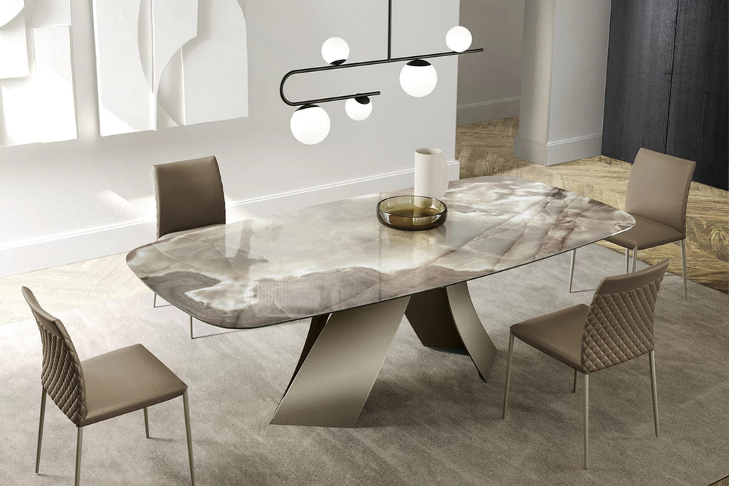 Bea Diamond Dining Chair: 4 Metal Legs