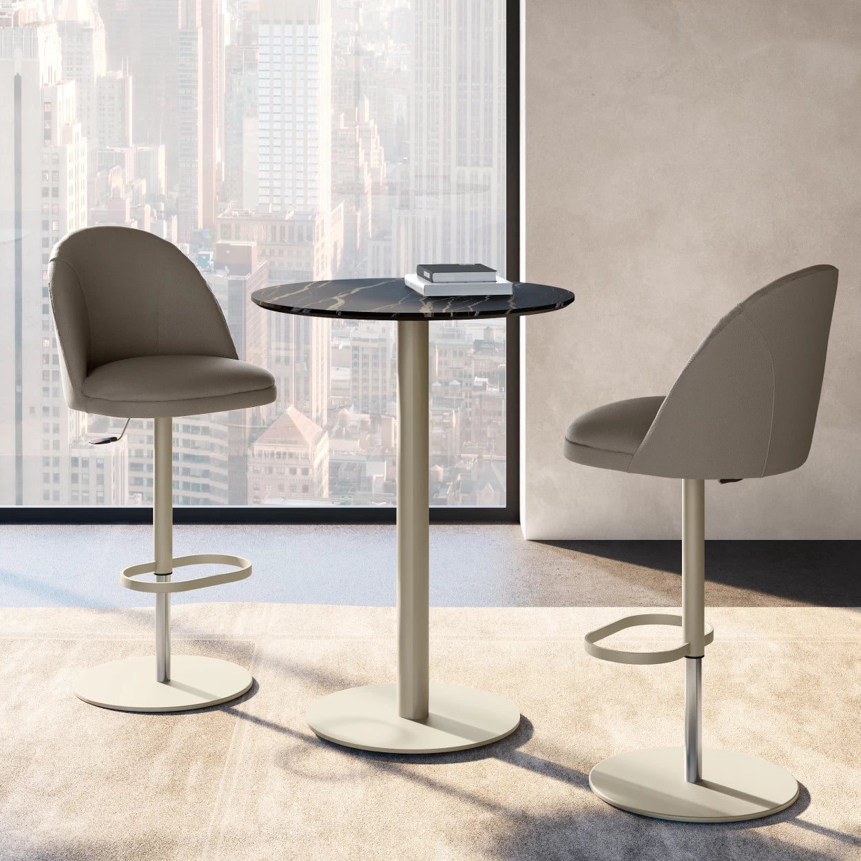 Minni Height Adjustable Bar Stool: Swivel Base